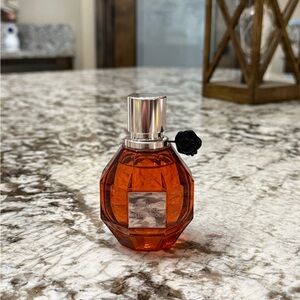 Viktor & Rolf Flowebomb Tiger Lilly 50 ml